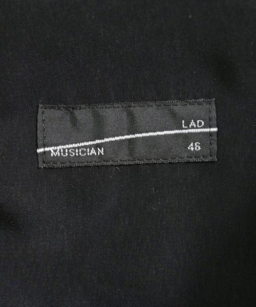 LAD MUSICIAN เสื้อลำลอง