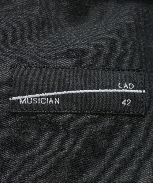 LAD MUSICIAN เสื้อลำลอง
