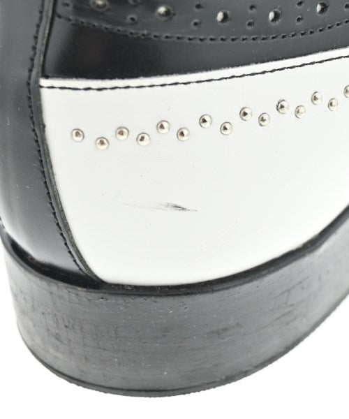 BOYCOTT รองเท้าสวมทางการ