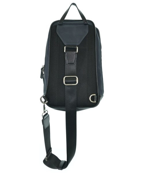 TAKEO KIKUCHI กระเป๋าสะพาย