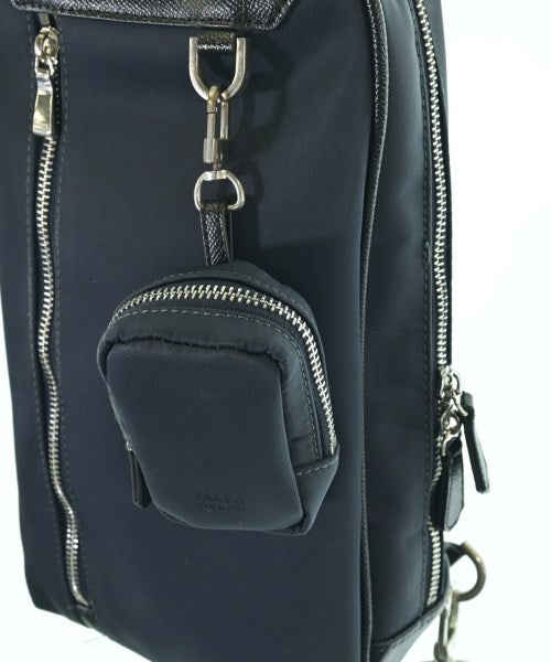 TAKEO KIKUCHI กระเป๋าสะพาย