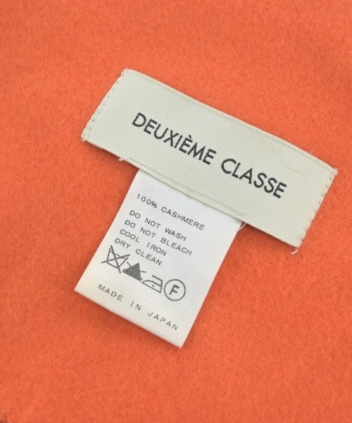 Deuxieme Classe ผ้าคลุมไหล่