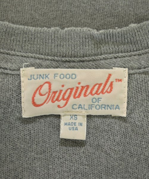 JUNK FOOD เสื้อยืด/เสื้อท็อปส์