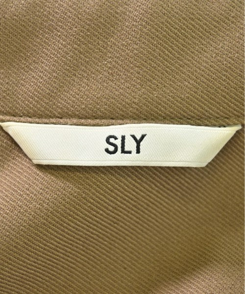 SLY เสื้อลำลอง