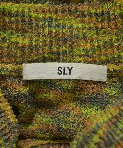 SLY เสื้อกันหนาว