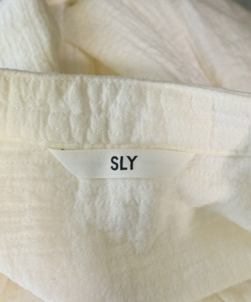 SLY เสื้อสตรี