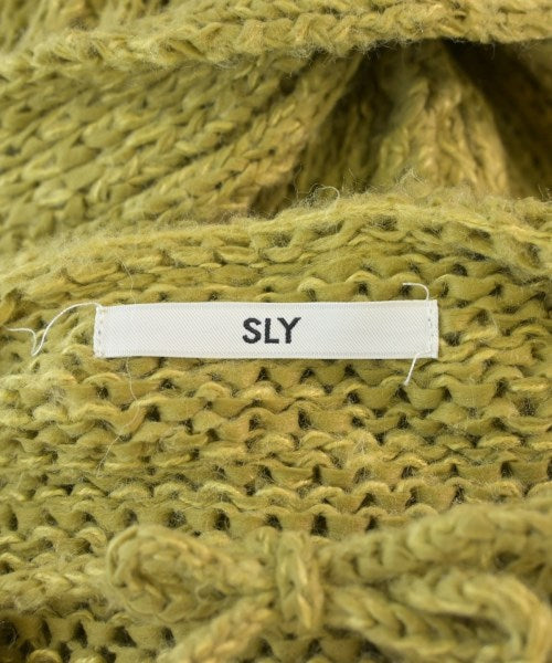 SLY เสื้อกันหนาว