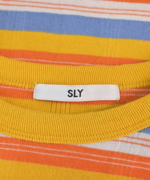 SLY เสื้อยืด/เสื้อท็อปส์
