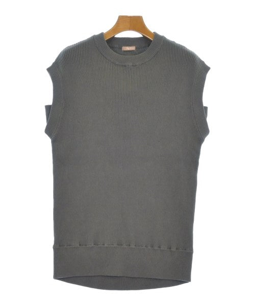 SLY เสื้อแขนกุด
