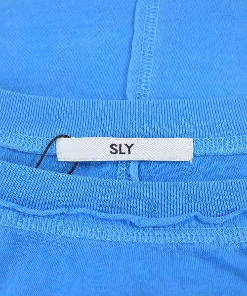 SLY เสื้อยืด/เสื้อท็อปส์