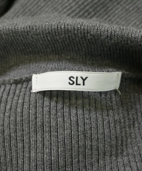 SLY ชุดสูทแบบครบเซต (อื่นๆ)