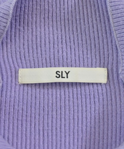 SLY เสื้อกันหนาว