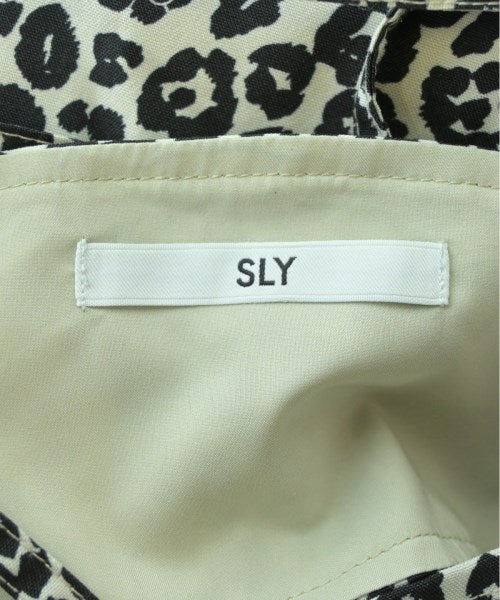 SLY เสื้อสตรี