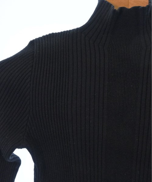 SLY เสื้อกันหนาว