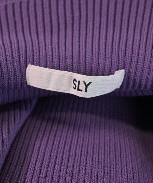 SLY เสื้อกันหนาว