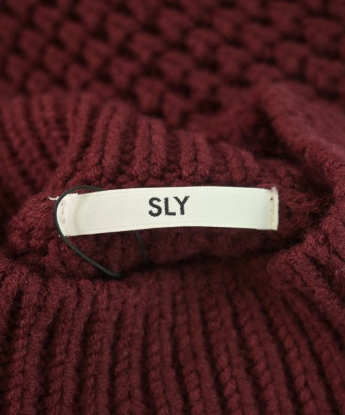 SLY เสื้อกันหนาว