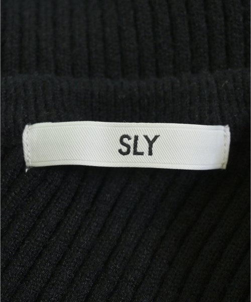 SLY เสื้อกันหนาว