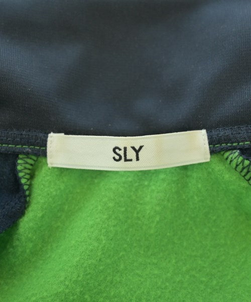 SLY เสื้อสเวตเตอร์