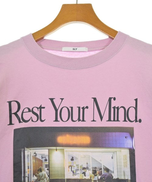 SLY เสื้อยืด/เสื้อท็อปส์