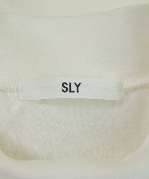 SLY เสื้อยืด/เสื้อท็อปส์