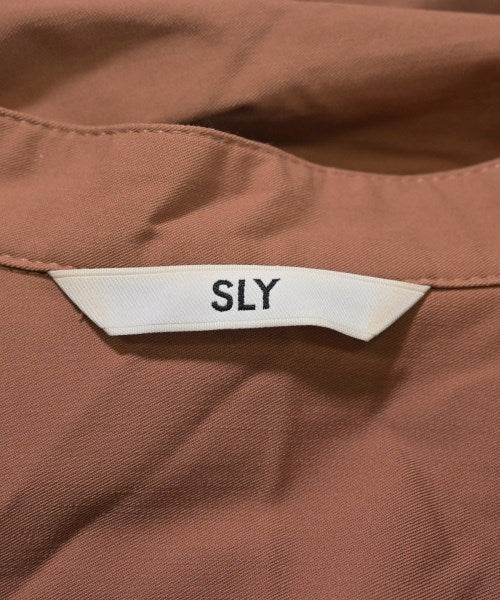SLY เสื้อลำลอง