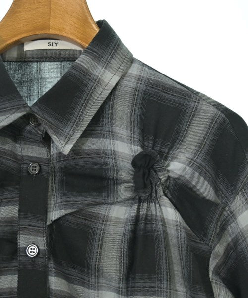 SLY เสื้อลำลอง