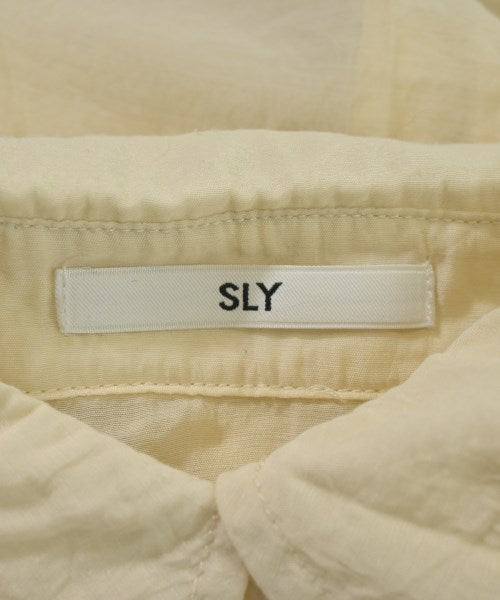SLY เสื้อลำลอง