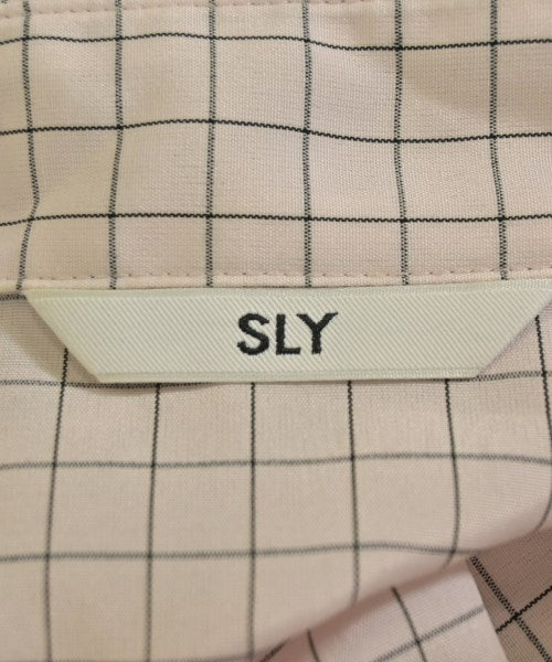SLY เสื้อลำลอง
