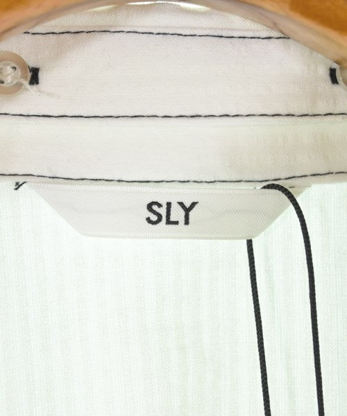 SLY เสื้อลำลอง