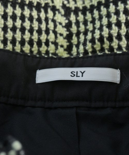 SLY กระโปรงสั้น