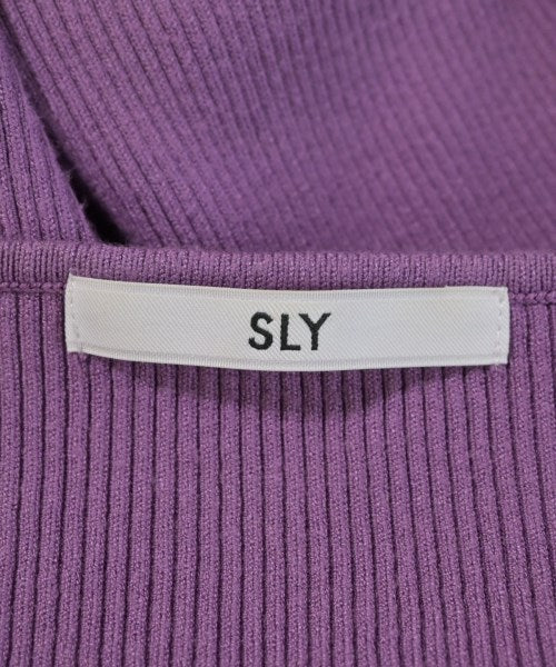 SLY เสื้อกันหนาว