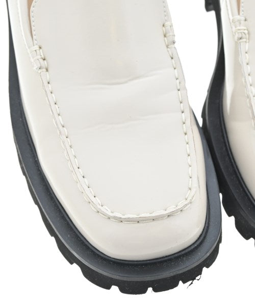 Odette e Odile รองเท้าสวมทางการ