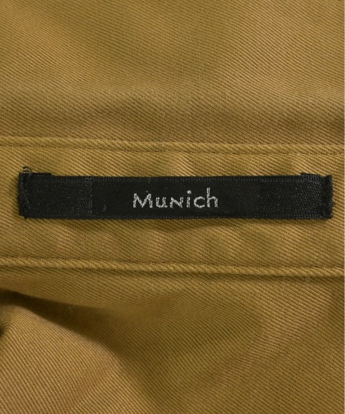 MUNICH เสื้อลำลอง