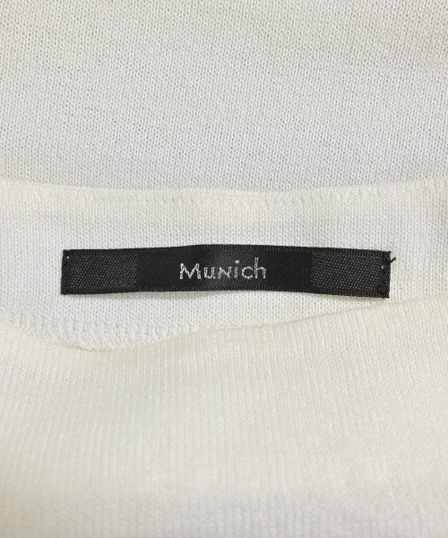 MUNICH เสื้อกันหนาว