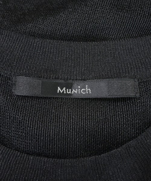 MUNICH เสื้อกันหนาว