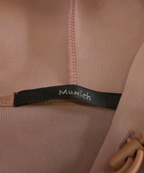 MUNICH เสื้อฮู้ด