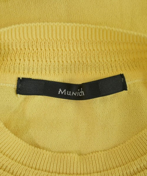 MUNICH เสื้อกันหนาว