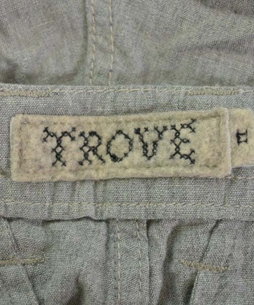 TROVE กางเกงขาสั้น