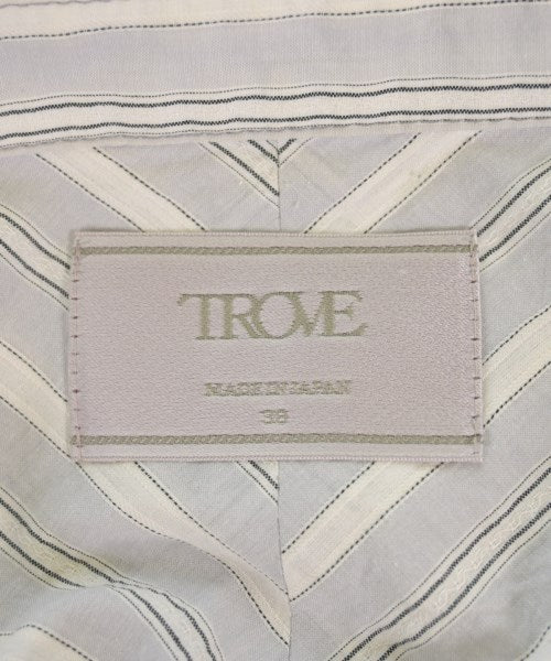 TROVE เสื้อลำลอง