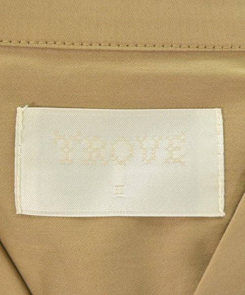 TROVE เสื้อลำลอง