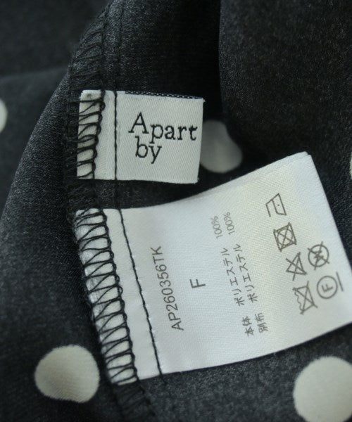 apart by lowrys เสื้อสตรี