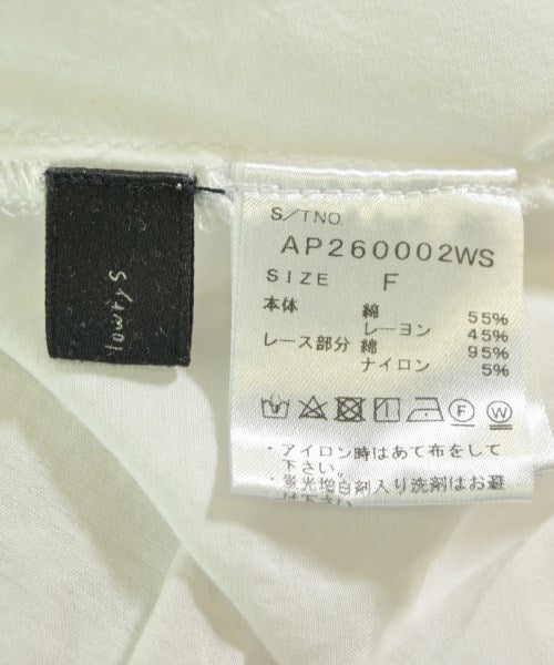 apart by lowrys เสื้อลำลอง
