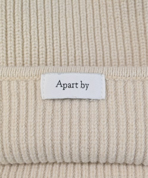 apart by lowrys เสื้อแขนกุด