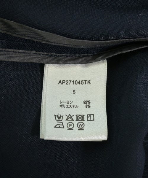 apart by lowrys เสื้อกันฝน