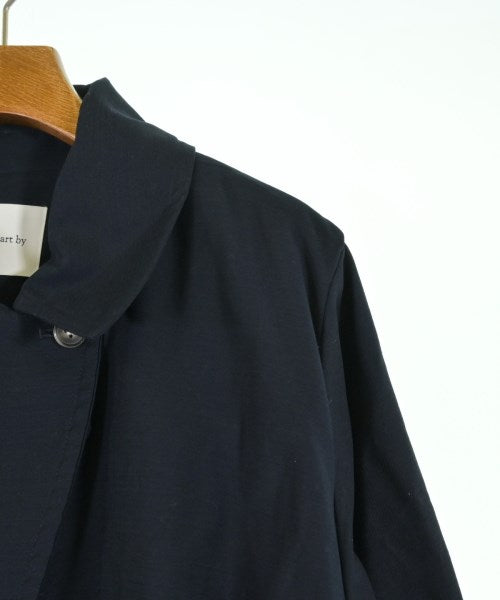apart by lowrys เสื้อกันฝน