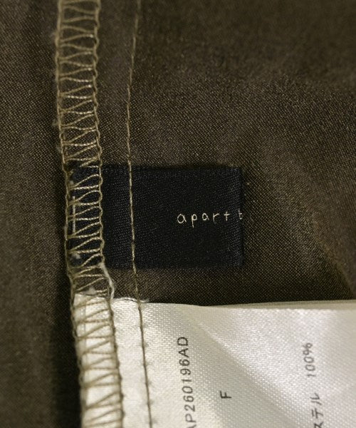 apart by lowrys เสื้อลำลอง