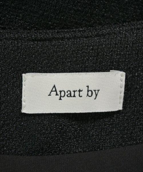 apart by lowrys เสื้อกั๊ก