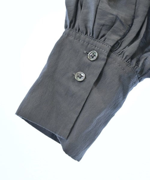 apart by lowrys เสื้อลำลอง