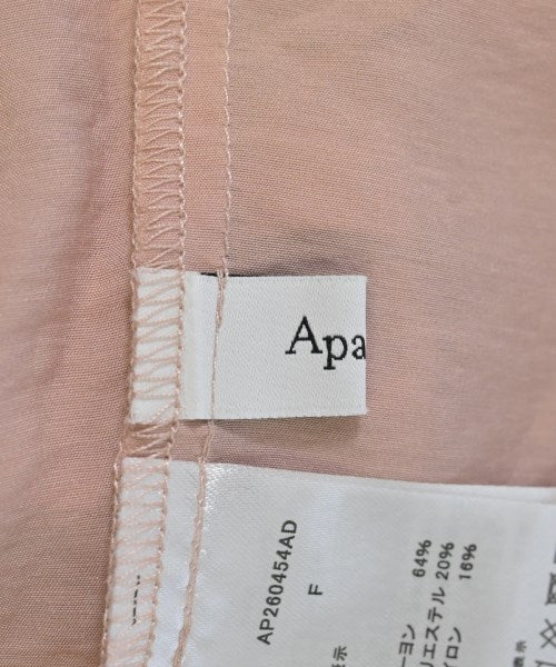 apart by lowrys เสื้อลำลอง