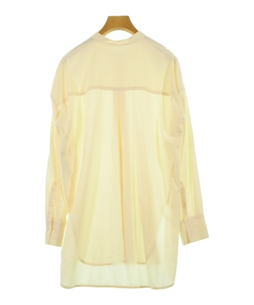 apart by lowrys เสื้อลำลอง